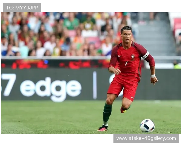 足球球星助力汽车品牌发展打造顶级豪华车队引领赛场风潮